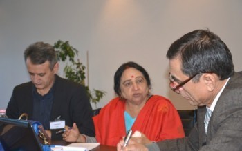 Участники семинара (слева направо): Анвар Хомидов (Таджикистан), Манджу Шарма (Индия), Алишер Ташматов (Узбекистан)
